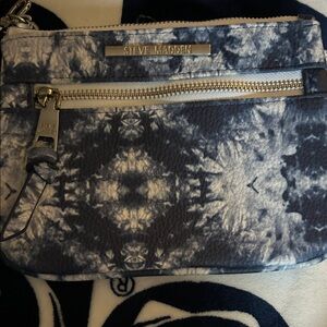 Steve Madden Blue and Gray Patterned Clutch
New without tags